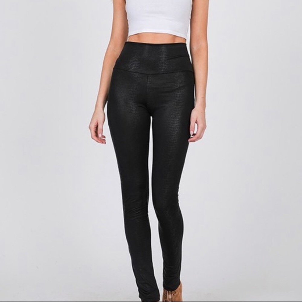 Snakeskin Foil Leggings - Picture 4 of 5